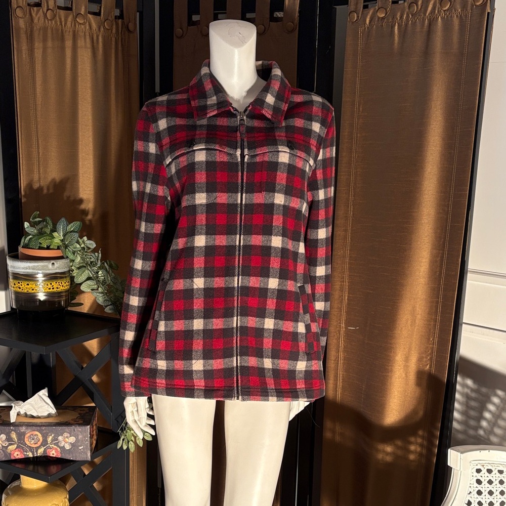 Women’s Woolrich Red and Black Plaid Shirt Jacket